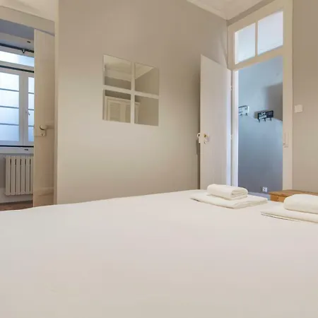 Trendy & Lightfull Apartment